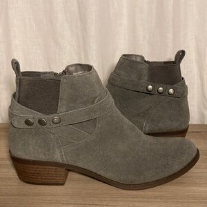 Kensie Gemella Charcoal Suede leather Ankle Booties 9